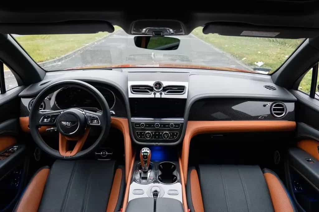 Bentley Bentayga S 4WD MASSAGE.MATRIX.ACC.AHK NEUZUSTAND 12/2024-photo-15
