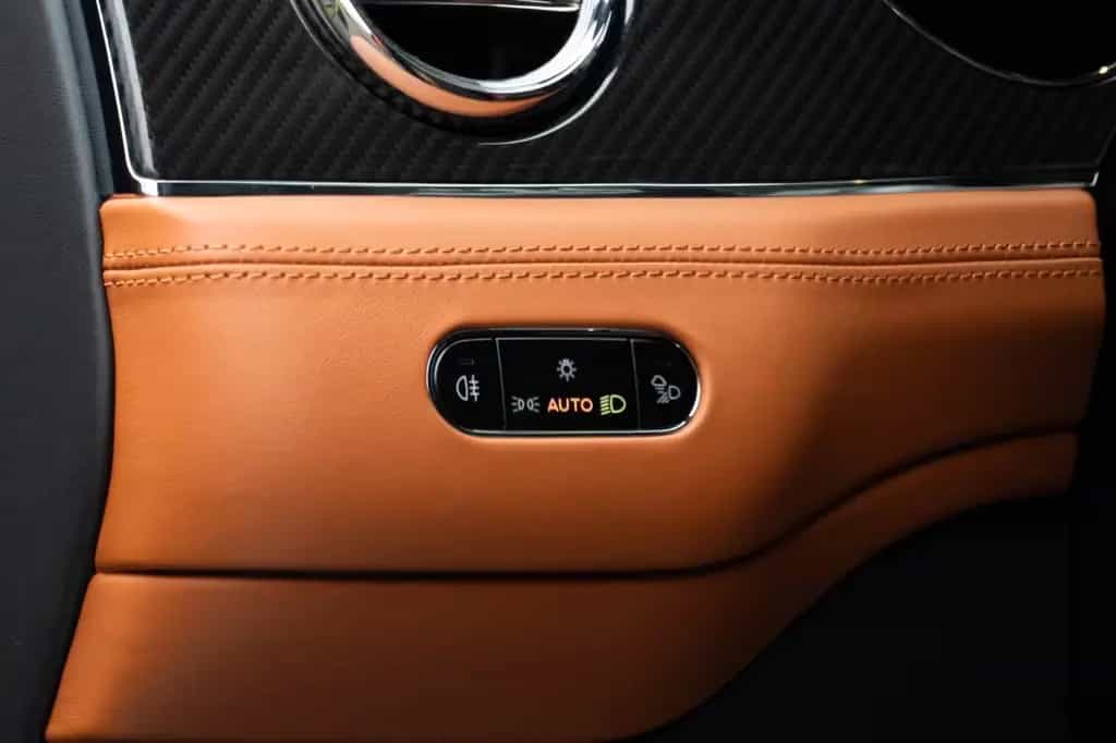 Bentley Bentayga S 4WD MASSAGE.MATRIX.ACC.AHK NEUZUSTAND 12/2024-photo-20