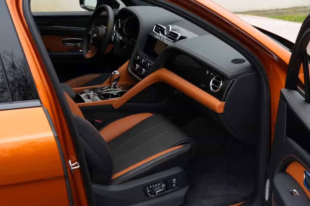Bentley Bentayga S 4WD MASSAGE.MATRIX.ACC.AHK NEUZUSTAND 12/2024-photo-26