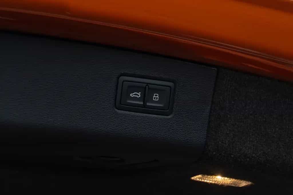 Bentley Bentayga S 4WD MASSAGE.MATRIX.ACC.AHK NEUZUSTAND 12/2024-photo-32