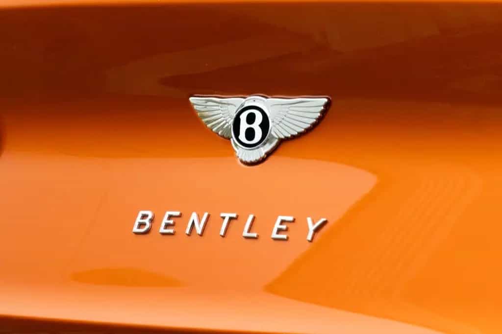 Bentley Bentayga S 4WD MASSAGE.MATRIX.ACC.AHK NEUZUSTAND 12/2024-photo-6