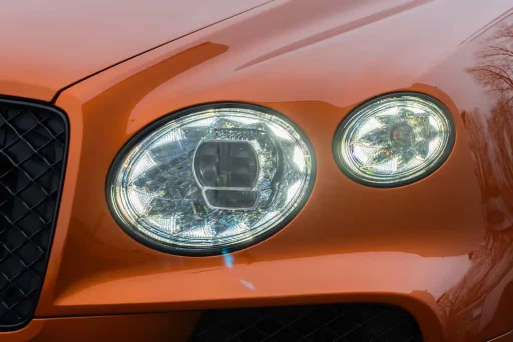 Bentley Bentayga S 4WD MASSAGE.MATRIX.ACC.AHK NEUZUSTAND 12/2024-photo-8