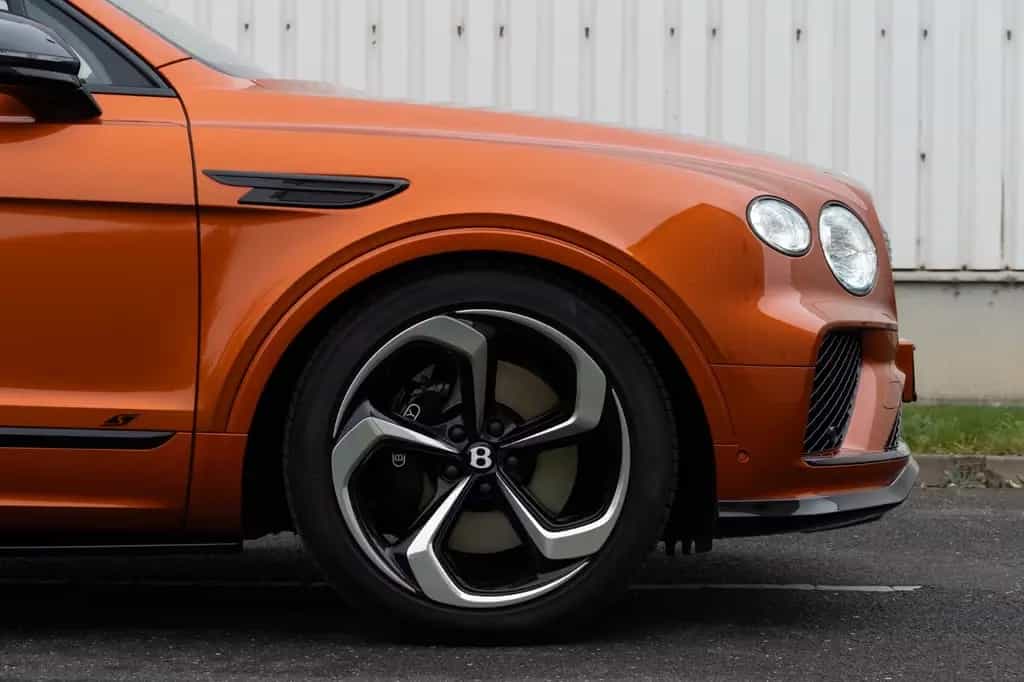 Bentley Bentayga S 4WD MASSAGE.MATRIX.ACC.AHK NEUZUSTAND 12/2024-photo-9