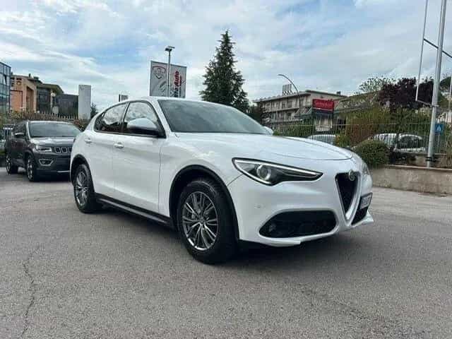 Alfa Romeo Stelvio 2.2 Turbodiesel 180 CV AT8 RW 01/2018-photo-11