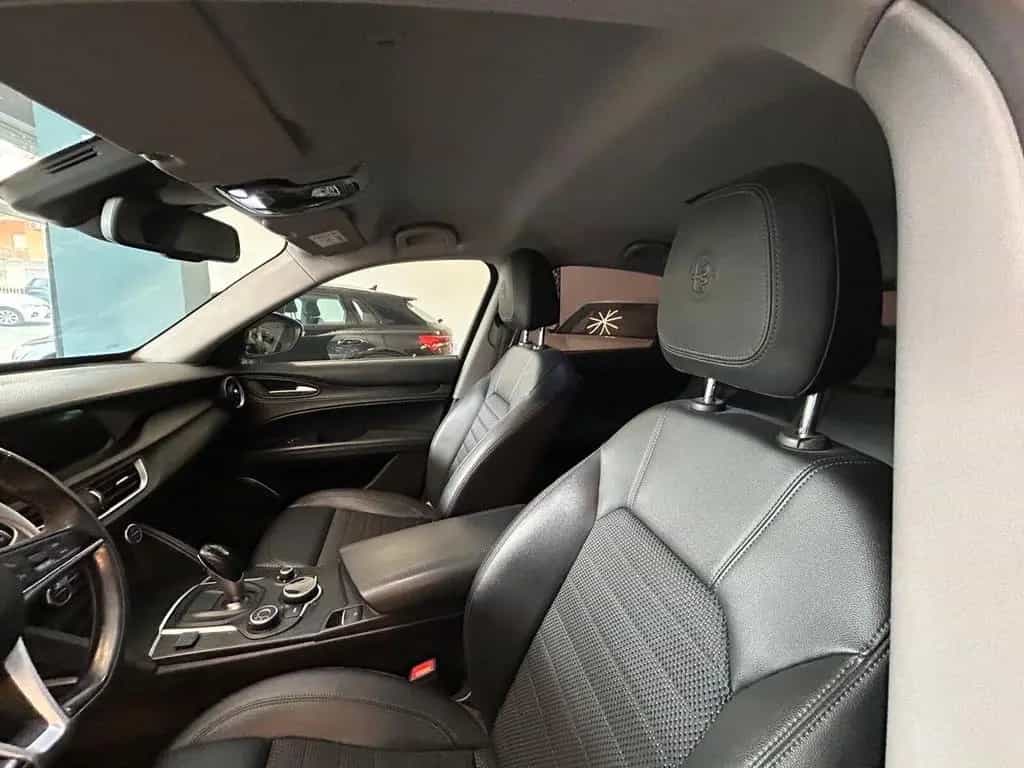Alfa Romeo Stelvio 2.2 Turbodiesel 180 CV AT8 RW 01/2018-photo-8