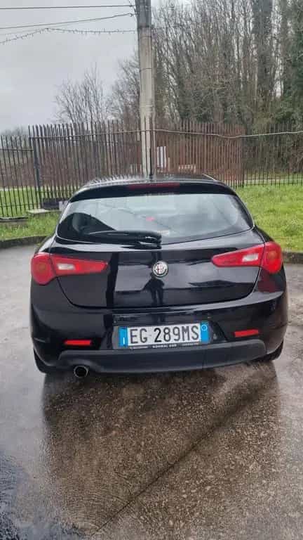 Alfa Romeo Giulietta 1.6 JTDm-2 105 CV Distincti 08/2011-photo-3