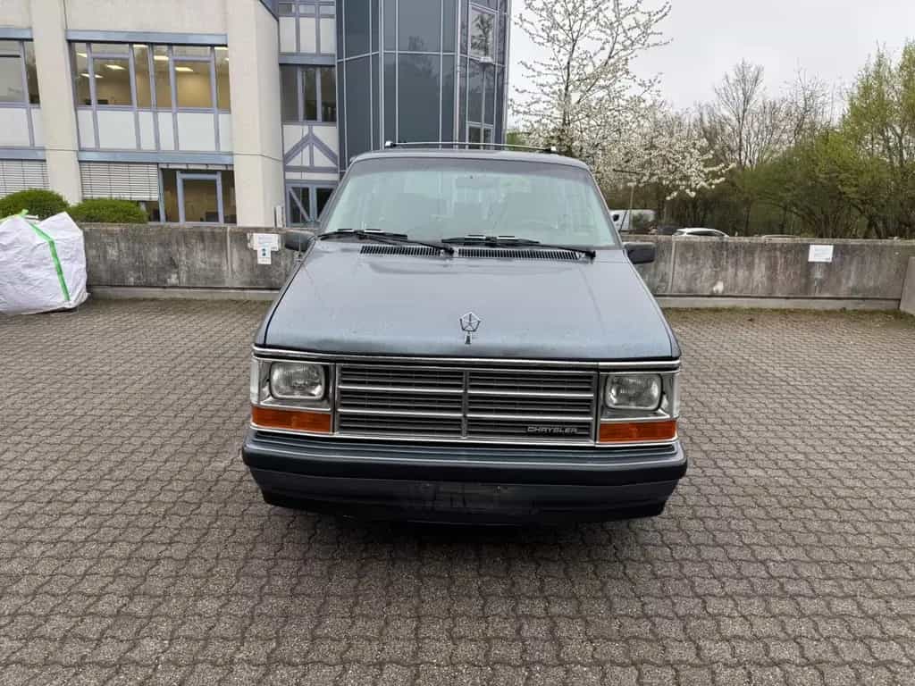 Chrysler Voyager 3.0 SE V6 Automatik/Klima 01/1989-photo-0