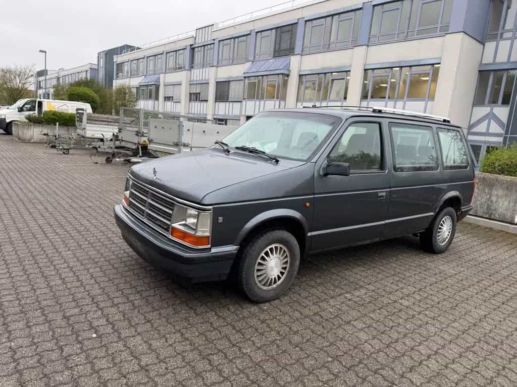 Chrysler Voyager 3.0 SE V6 Automatik/Klima 01/1989-photo-2