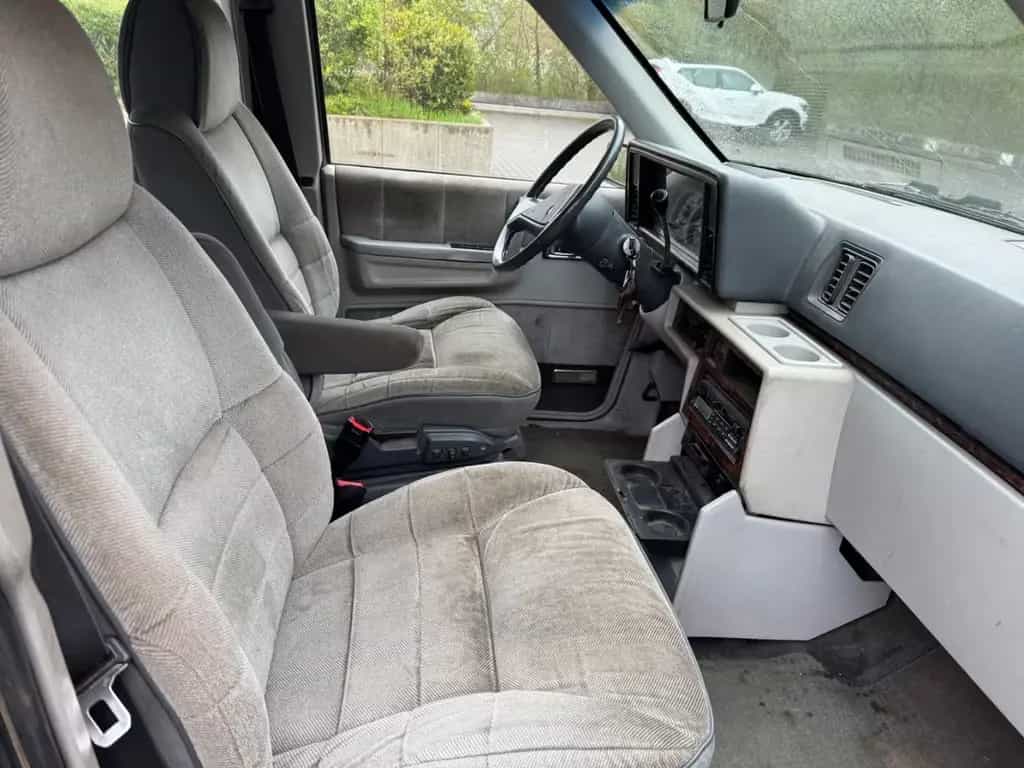 Chrysler Voyager 3.0 SE V6 Automatik/Klima 01/1989-photo-8