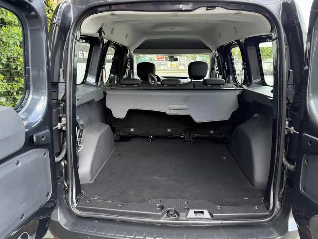 Dacia Dokker Stepway Pro *Navi*Rückfahr Cam*Sitzhzg* 06/2021-photo-37