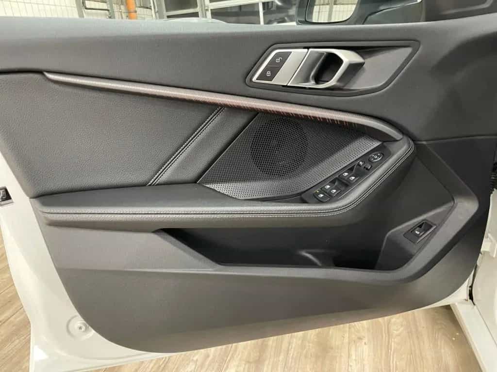 BMW 118 i Luxury Line Fahrassist+AHK+Wide+LED+Navi 01/2022-photo-18