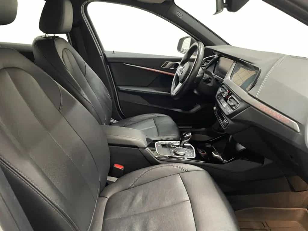 BMW 118 i Luxury Line Fahrassist+AHK+Wide+LED+Navi 01/2022-photo-6