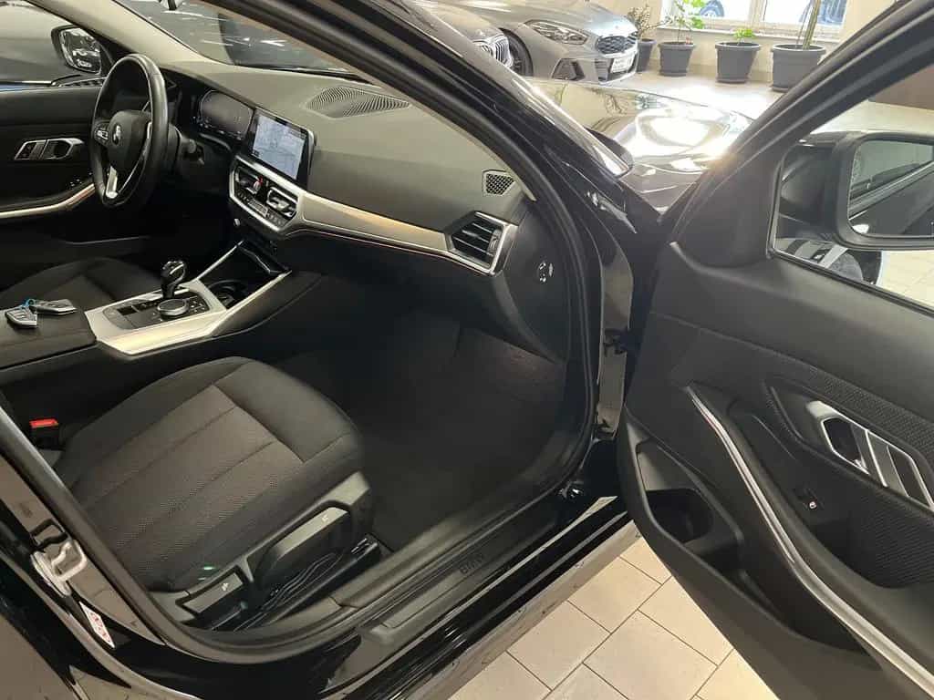 BMW 320 d Advantage Aut/AHK/Sitzheizung/Tempomat 06/2021-photo-23