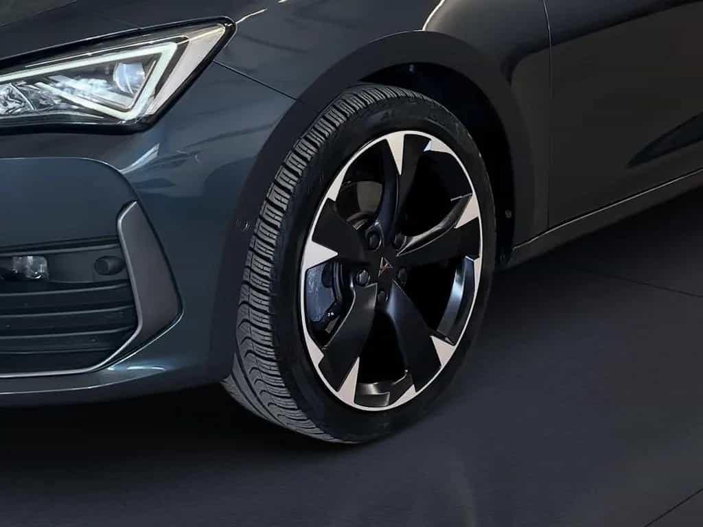 Cupra Leon eTSI DSG+ALU 18+RÜCKFAHRKAMERA+BEATS AUDIO+ 04/2023-photo-13