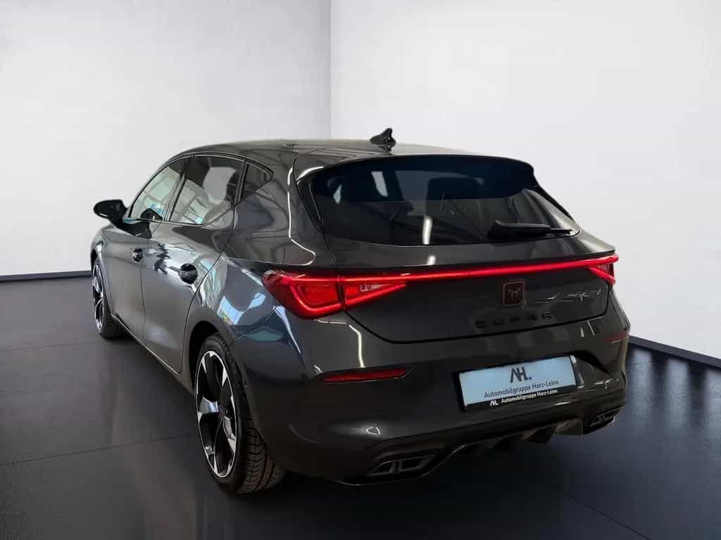 Cupra Leon eTSI DSG+ALU 18+RÜCKFAHRKAMERA+BEATS AUDIO+ 04/2023-photo-3