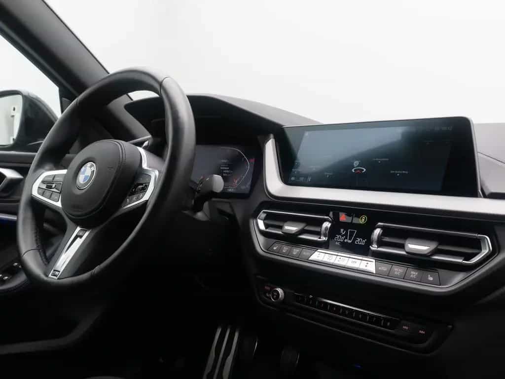BMW 218 Gran Coupé 218i Gran Coupé MSport DAB Lenkradheizung 18Zoll 12/2022-photo-35