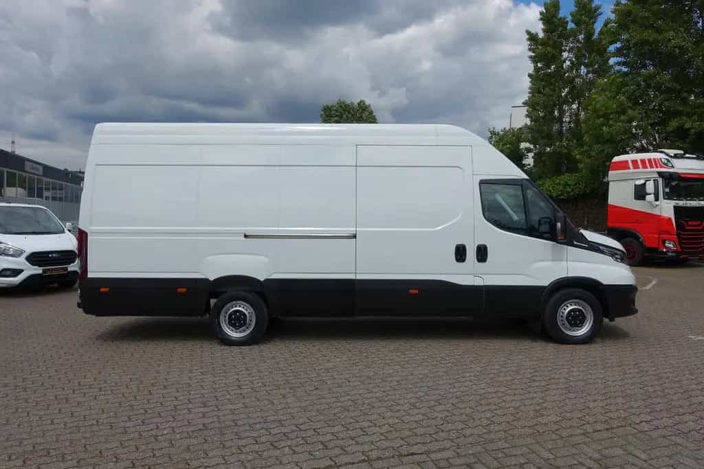 Iveco Other Daily 35180 MAXI H+L Kasten*Luftfed*AHK*Nav*Klim 12/2020-photo-4