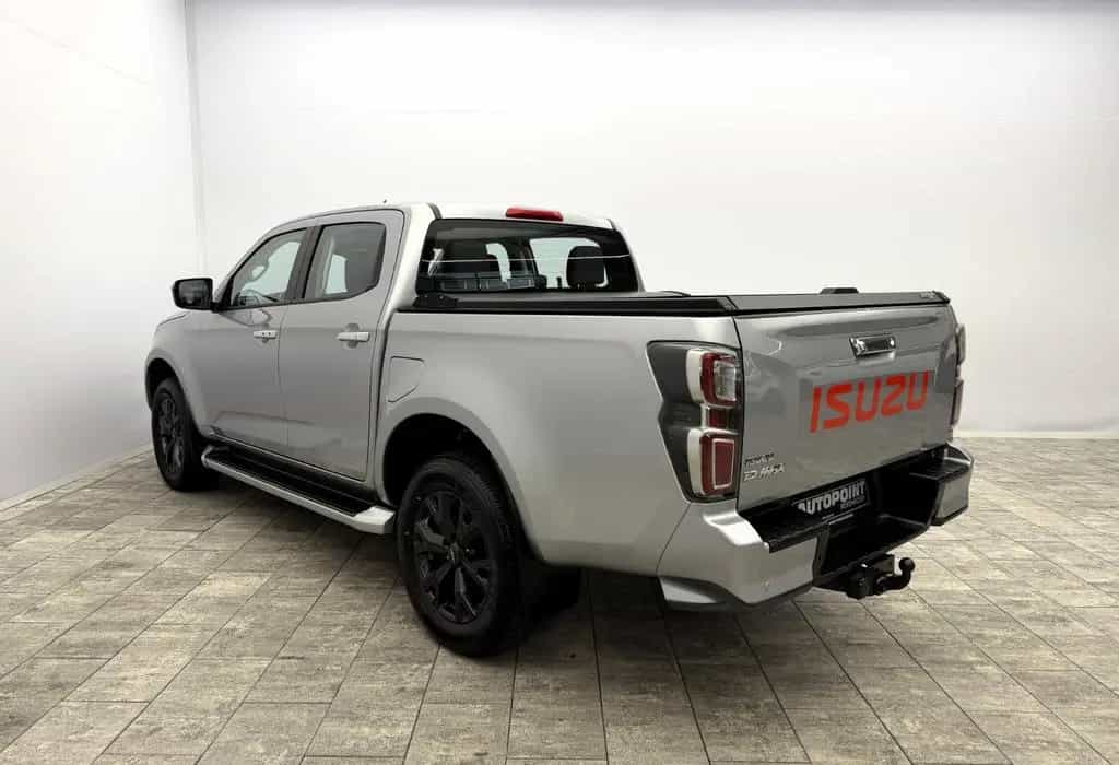 Isuzu D-Max 4x4 °Rollo°AHK°SHZ°PDC°RFK°Garantie° 05/2022-photo-29