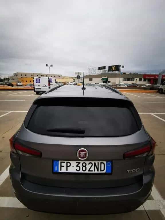 Fiat Tipo 1.6 Mjt S&S SW S-Design 04/2018-photo-3