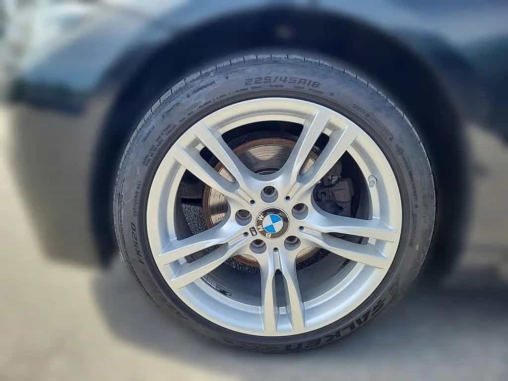 BMW 320 d xDrive Touring M SPORT LED HeadUp HiFi Pano 06/2018-photo-2