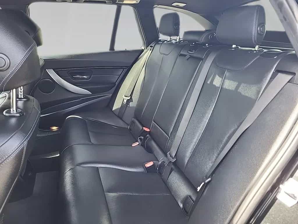 BMW 320 d xDrive Touring M SPORT LED HeadUp HiFi Pano 06/2018-photo-6