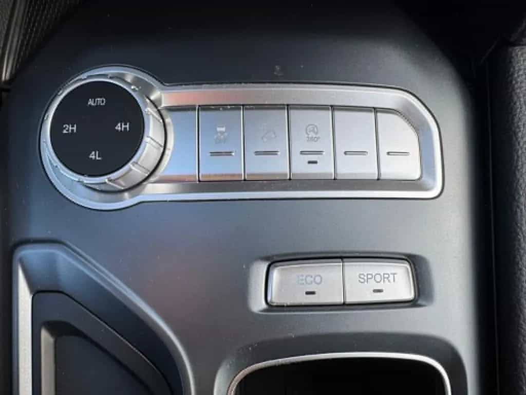 Foton 3 2.0 l 119kW 8 AT 4x4 + 360° Kamera null-photo-16