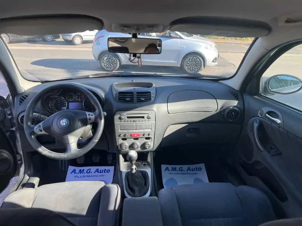 Alfa Romeo 147 1.9 JTD 120 CV 88 KW 08/2008-photo-10