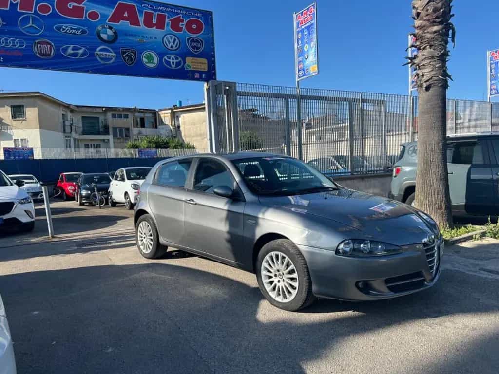 Alfa Romeo 147 1.9 JTD 120 CV 88 KW 08/2008-photo-2