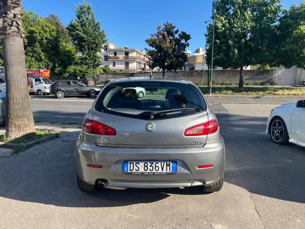 Alfa Romeo 147 1.9 JTD 120 CV 88 KW 08/2008-photo-3