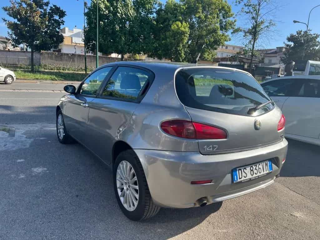 Alfa Romeo 147 1.9 JTD 120 CV 88 KW 08/2008-photo-5