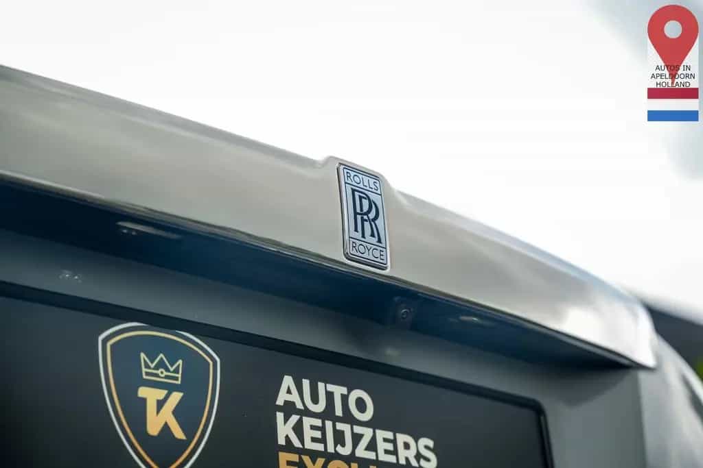 Rolls-Royce Phantom 6.7 V12 Starlight Headliner Rear Theatre 05/2020-photo-17