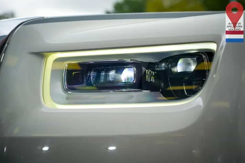 Rolls-Royce Phantom 6.7 V12 Starlight Headliner Rear Theatre 05/2020-photo-20