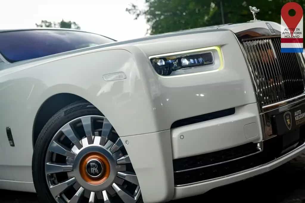 Rolls-Royce Phantom 6.7 V12 Starlight Headliner Rear Theatre 05/2020-photo-21