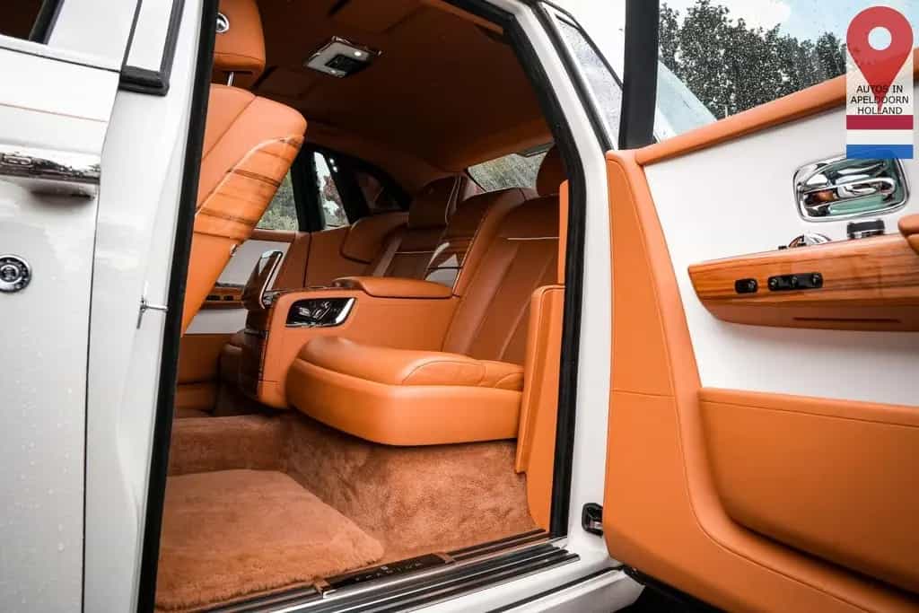 Rolls-Royce Phantom 6.7 V12 Starlight Headliner Rear Theatre 05/2020-photo-9
