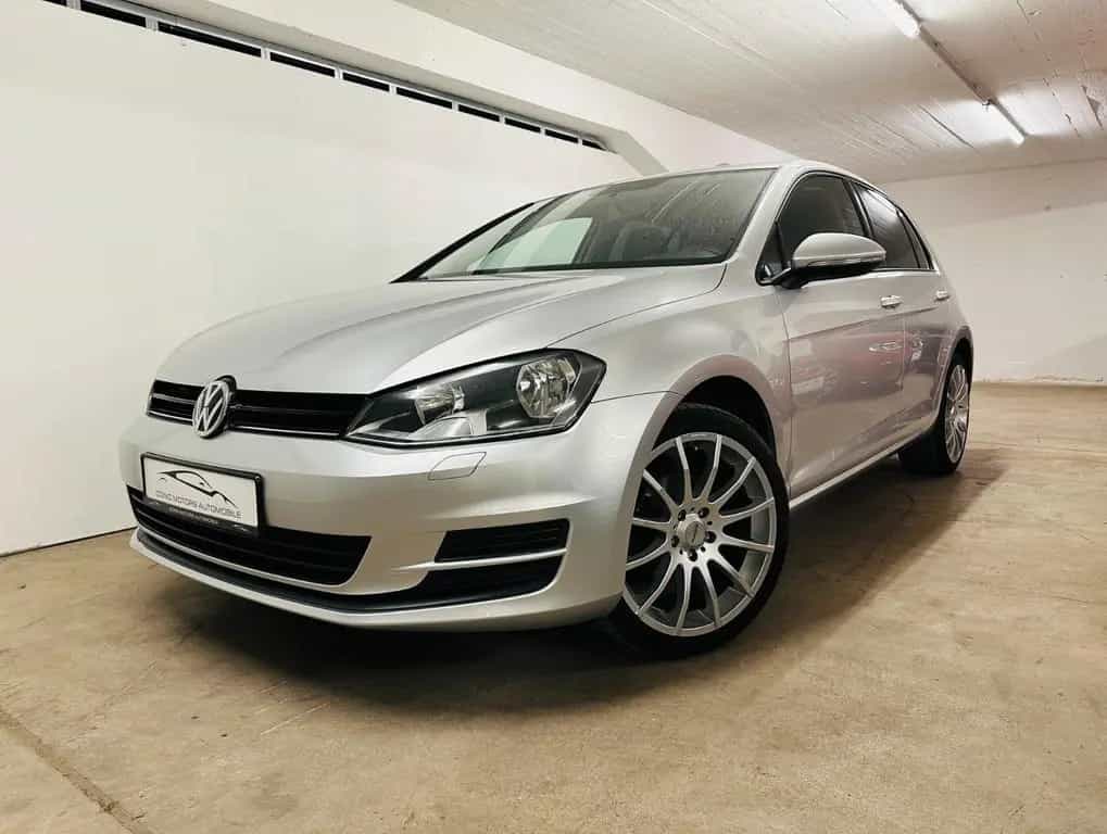 Volkswagen Golf 7 1.2 TSI Trendline BMT BT*Navi*SHZ*TÜV neu 07/2015-photo-0