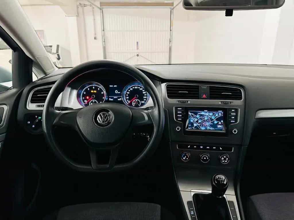 Volkswagen Golf 7 1.2 TSI Trendline BMT BT*Navi*SHZ*TÜV neu 07/2015-photo-9