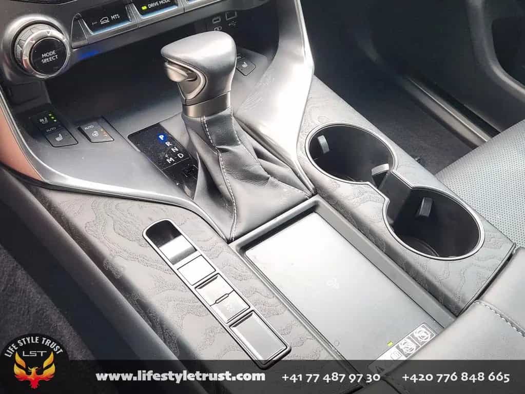 Lexus LX 600 Premium AWD -2023- € 83.900 T1 EXPORT 05/2023-photo-13