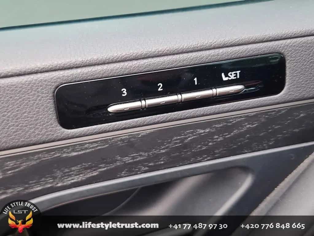Lexus LX 600 Premium AWD -2023- € 83.900 T1 EXPORT 05/2023-photo-16