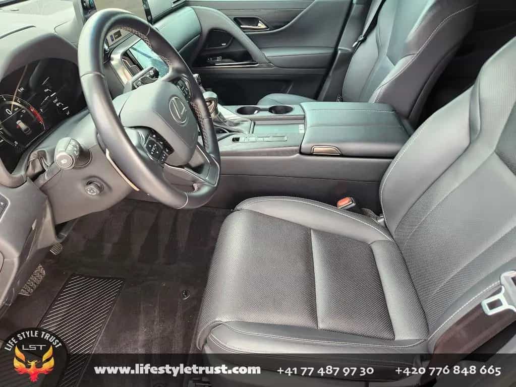 Lexus LX 600 Premium AWD -2023- € 83.900 T1 EXPORT 05/2023-photo-4