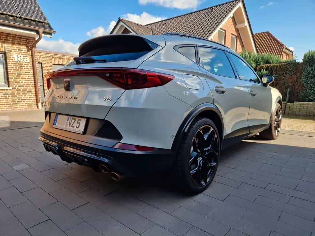 Cupra Formentor VZ5 Taiga Grey, Garantie bis '27, 8fach bereift 06/2023-photo-4