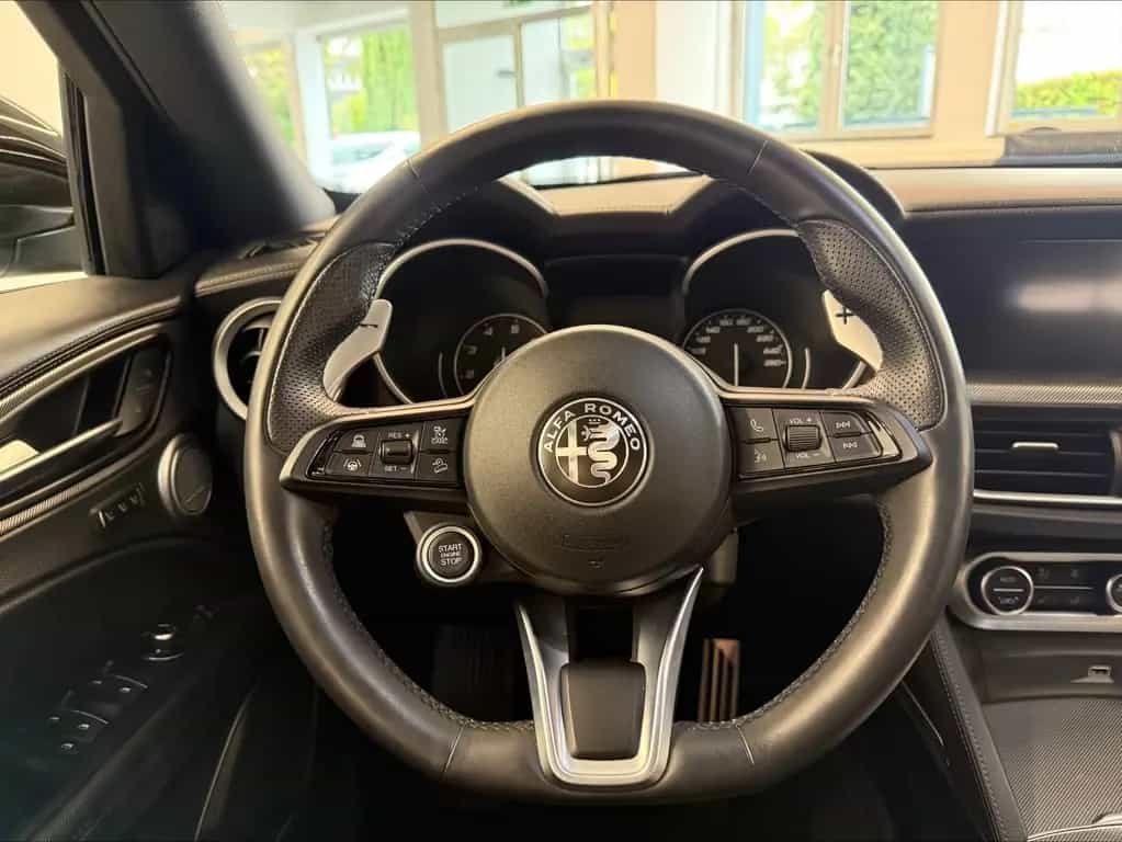 Alfa Romeo Stelvio Veloce Q4*LEDER*BI-XENON*SCHECKHEFT*AHK* 07/2022-photo-17