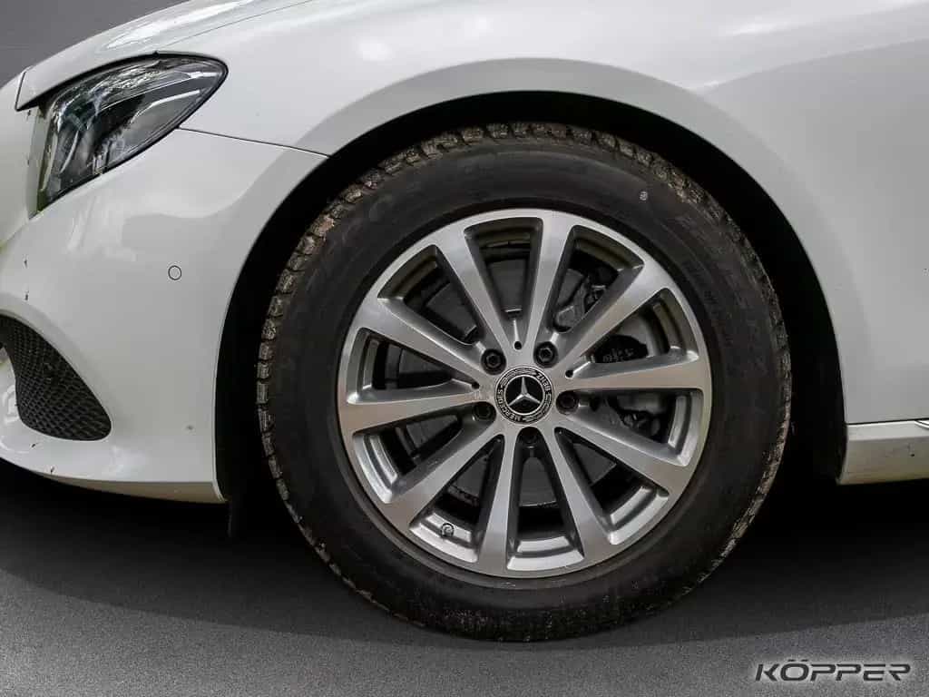 Mercedes-Benz E 250 Avantgarde Automatik Navi Schiebed. Kamera 10/2017-photo-2