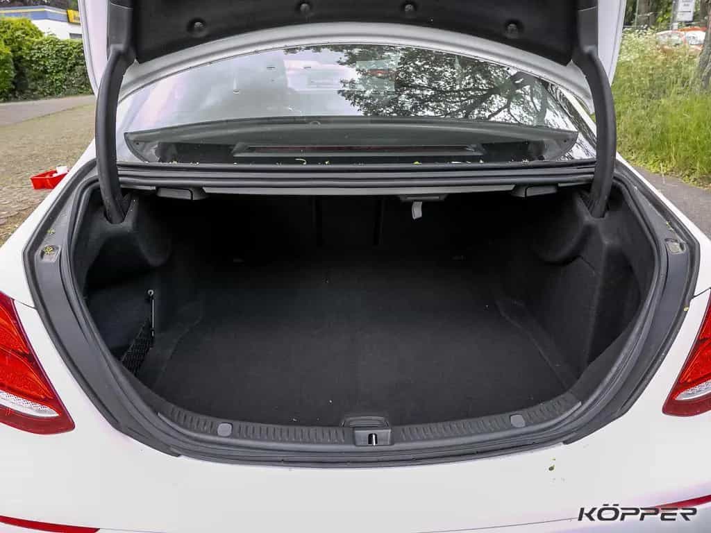 Mercedes-Benz E 250 Avantgarde Automatik Navi Schiebed. Kamera 10/2017-photo-9