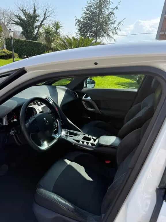 DS Automobiles DS5 Ds DS5 5 1.6 e-HDi 110 full full optional 03/2012-photo-10
