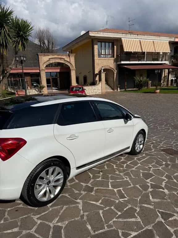 DS Automobiles DS5 Ds DS5 5 1.6 e-HDi 110 full full optional 03/2012-photo-3