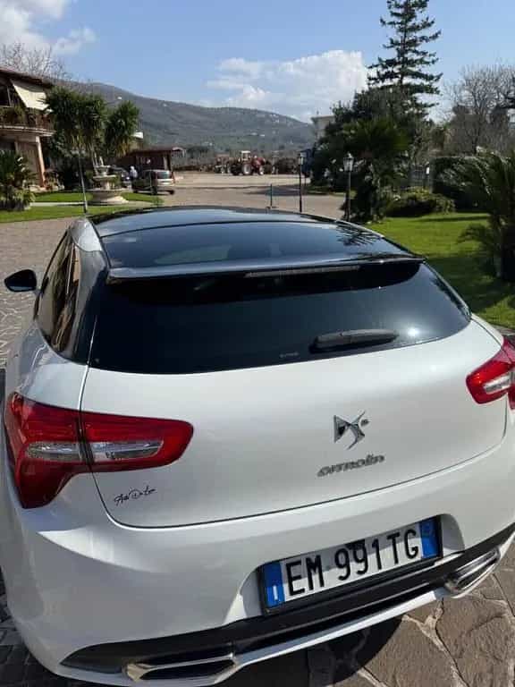 DS Automobiles DS5 Ds DS5 5 1.6 e-HDi 110 full full optional 03/2012-photo-5