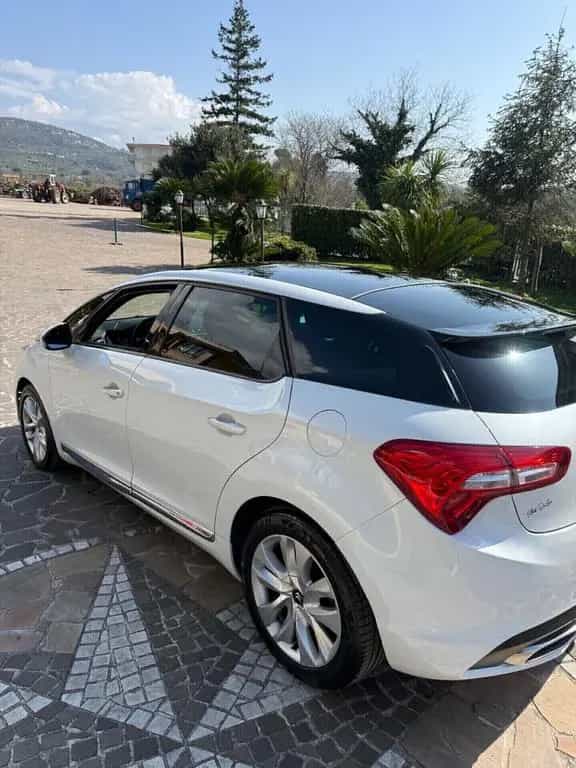 DS Automobiles DS5 Ds DS5 5 1.6 e-HDi 110 full full optional 03/2012-photo-7