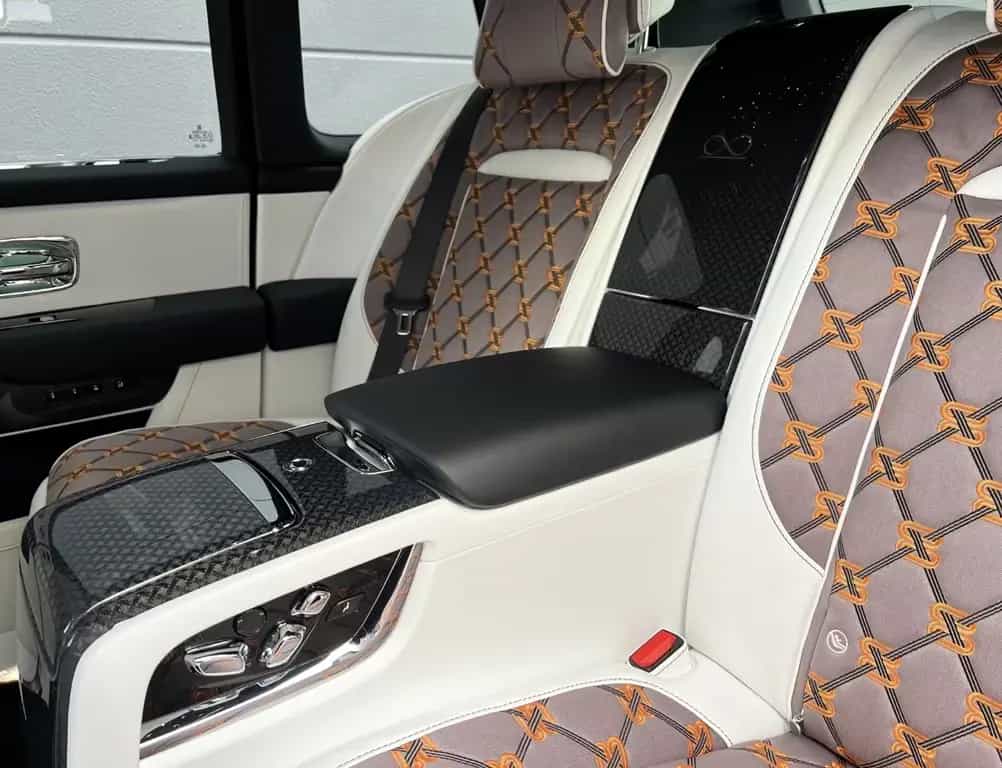 Rolls-Royce Cullinan II Black Badge 2026°Bespoke°Shoot. Star null-photo-20