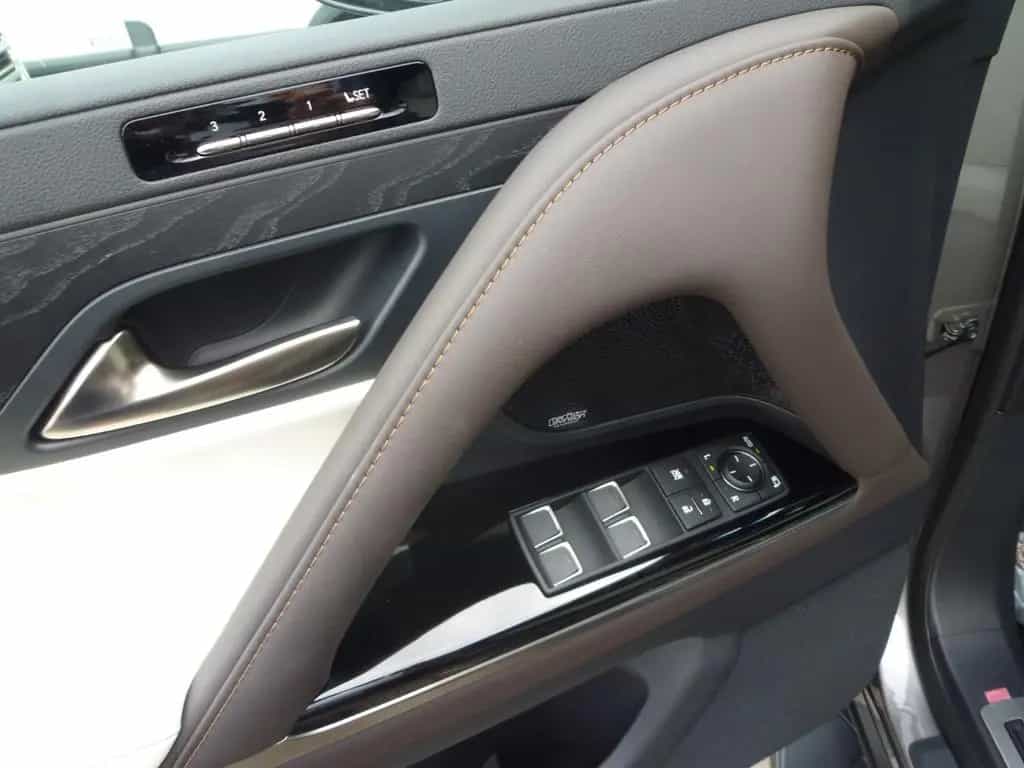 Lexus LX 500 d SOFORT+FULL OPTION+STOCK BERLIN 06/2023-photo-12