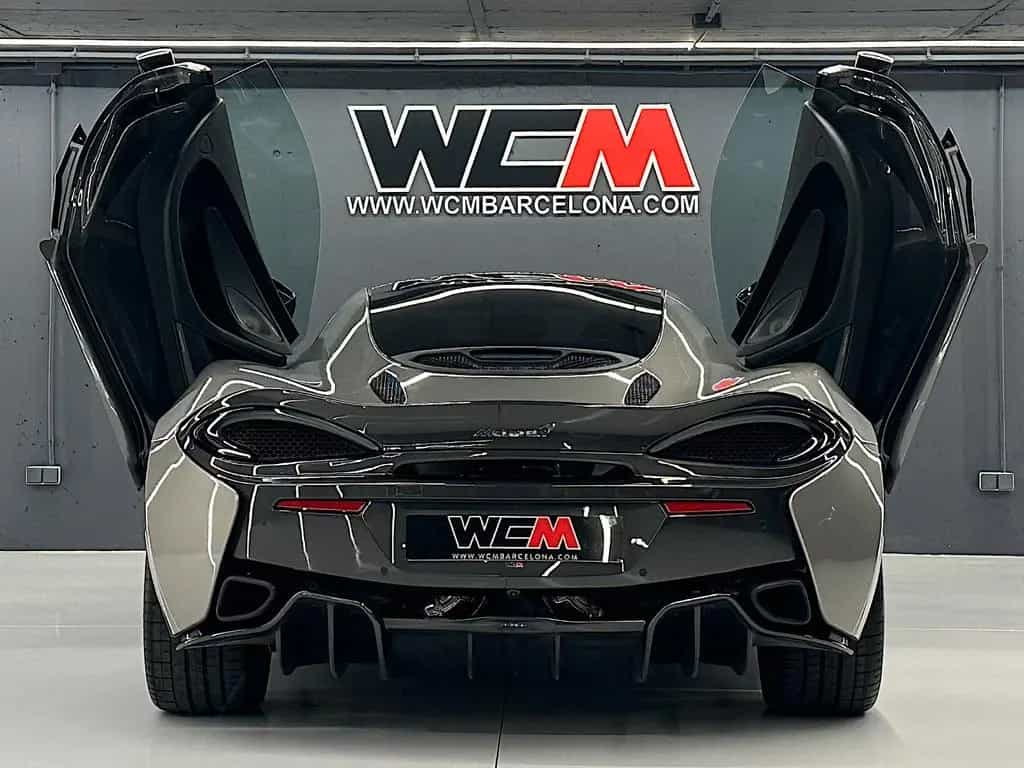 McLaren 570GT 01/2018-photo-10